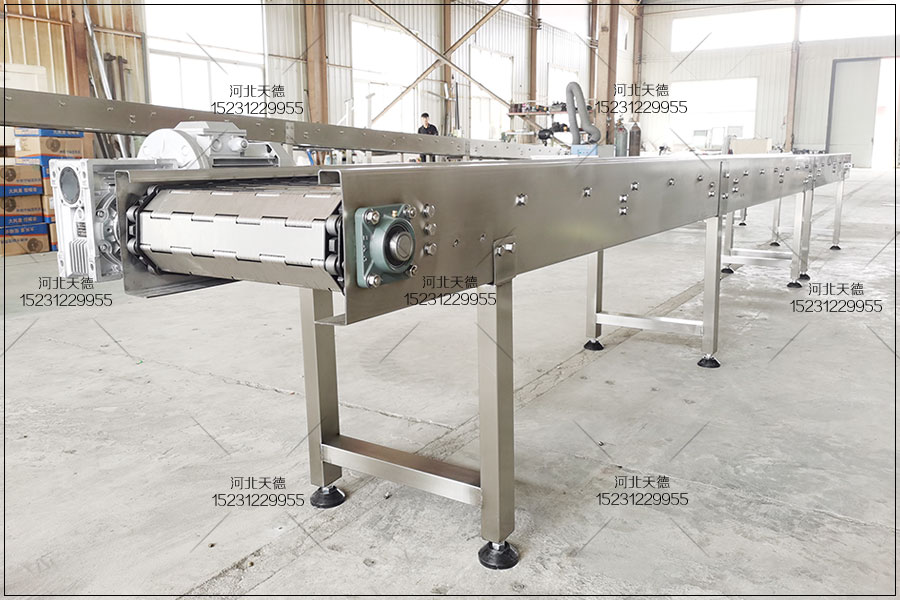 鏈板輸送機(jī)
