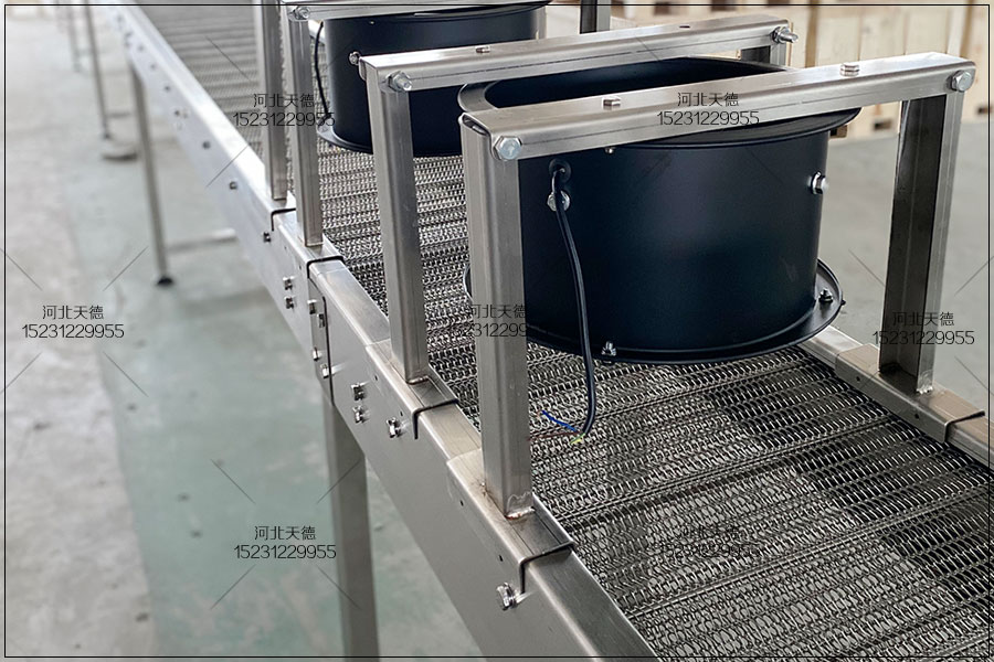 不銹鋼網(wǎng)鏈輸送設備